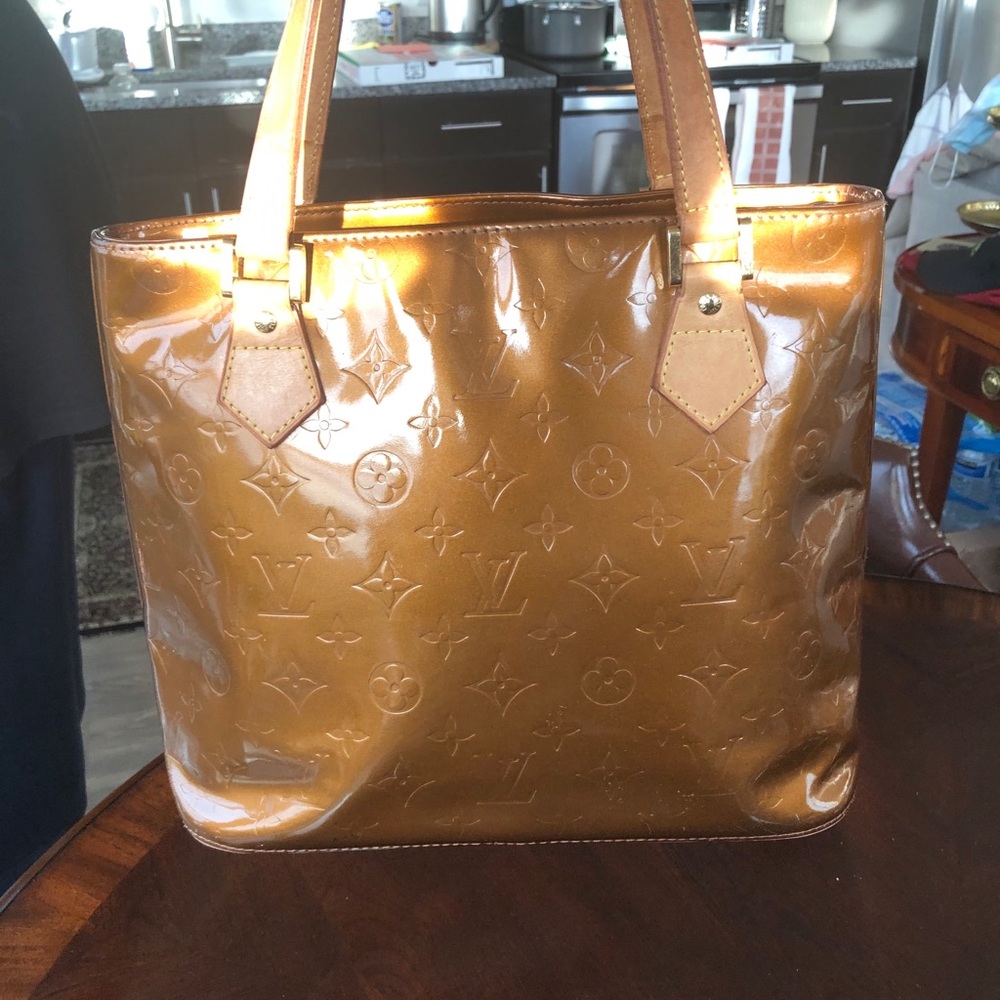 100% Authentic Louis Vuitton Vernis Houston